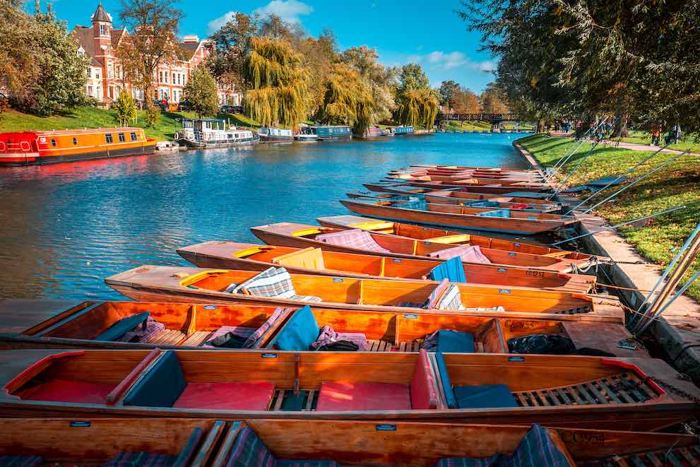 Punts on the river Cam which runs through the University of Cambridge, a Cambridge Summer School host venue