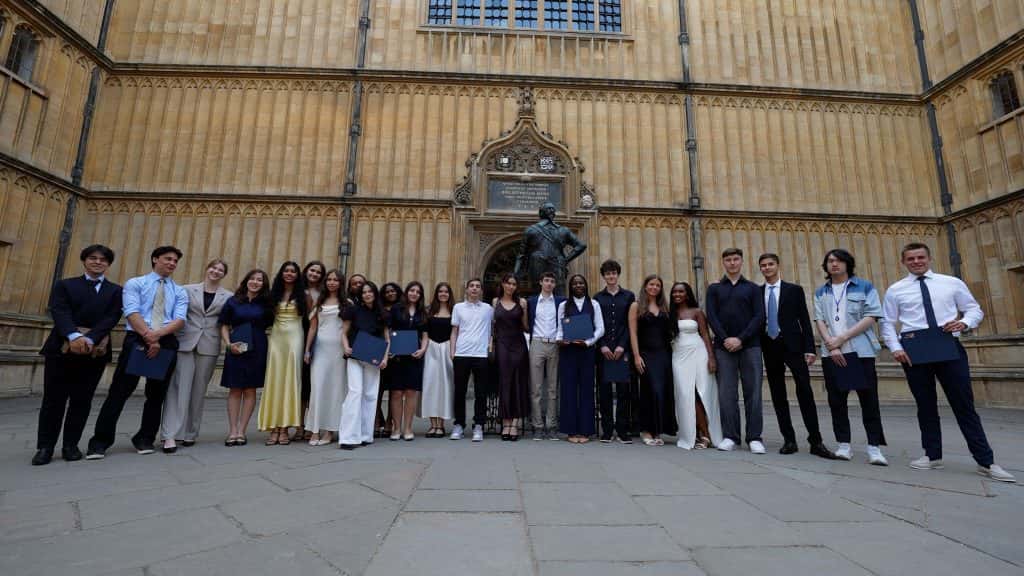 Spark to Connect in Partnership with Saïd Business School