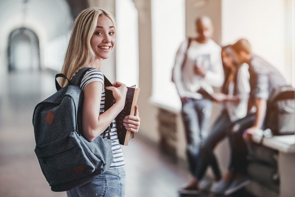 Making Friends Fast: A Guide to Building Connections at Summer Camp