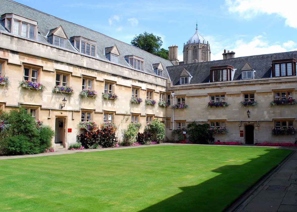 Oxbridge Institute for Advanced Studies