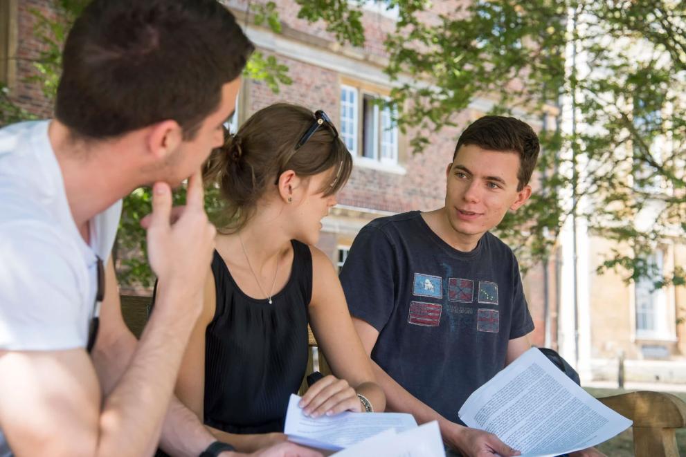 Business and Entrepreneurship (16-17 years old)