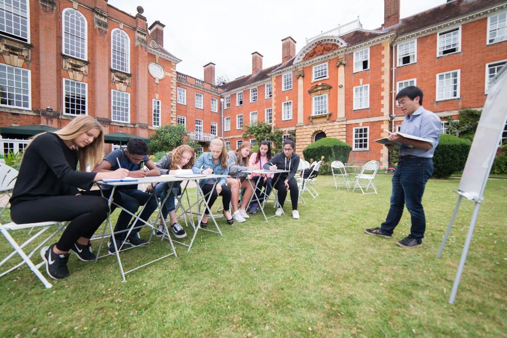 Economics and Finance (16-17 years old)