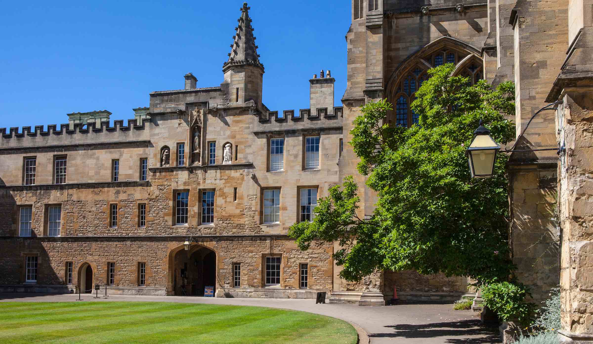 Future Scholars with Sapphire Education