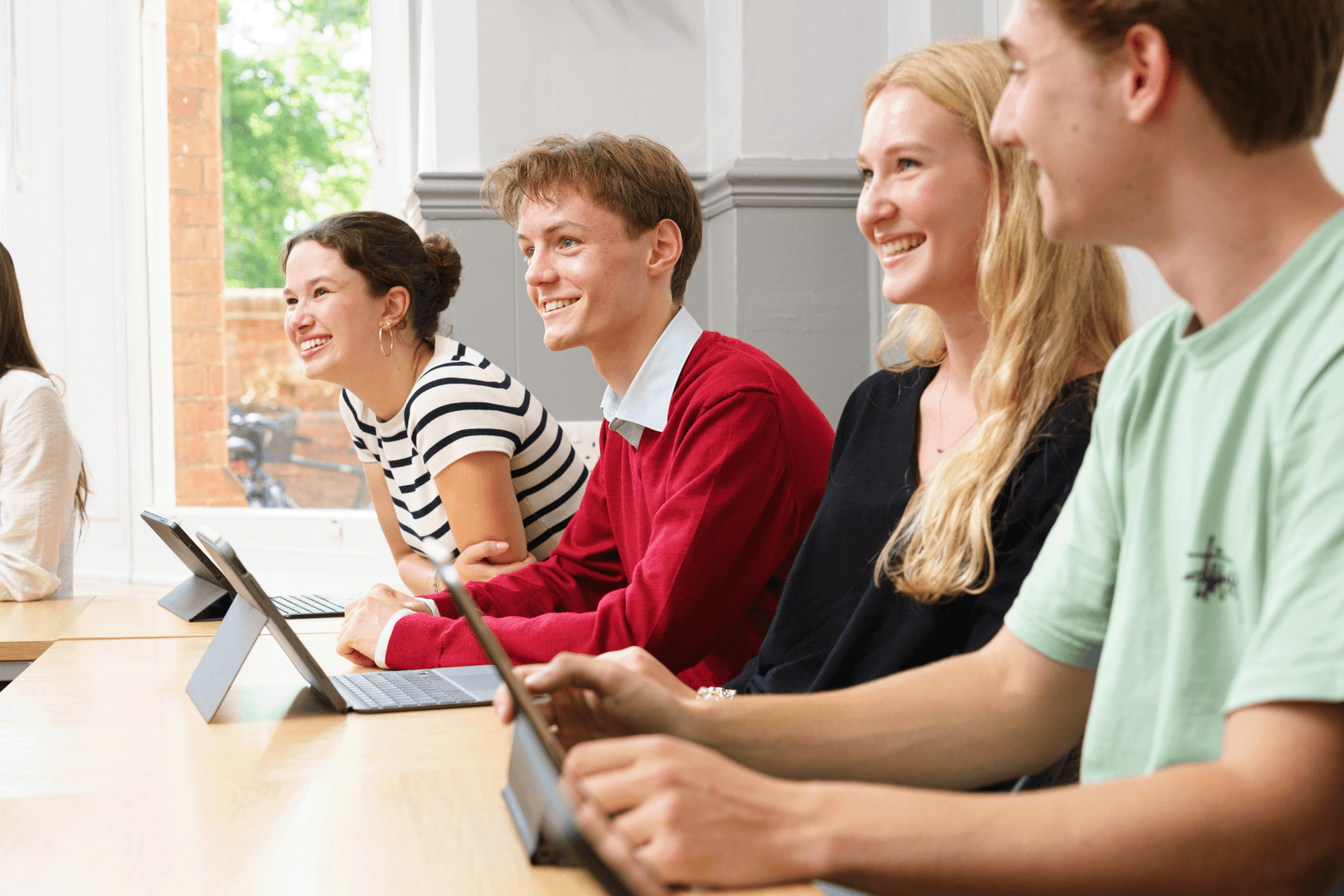 English for Exams – IELTS & Cambridge (18+)