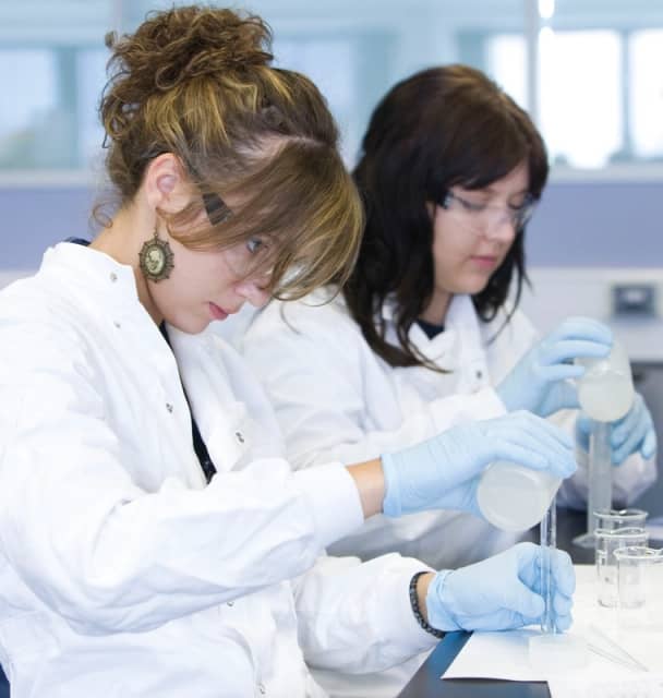 Medicine Summer Course at Yale for Ages 16–18