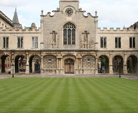 Law: The Cambridge Experience Summer Course Ages 13–15